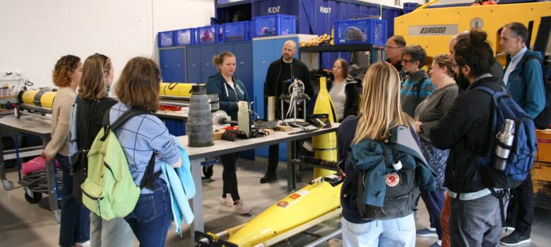 Talk describing inner workings of the Ocean Glider during tour. (Stephen Outten)