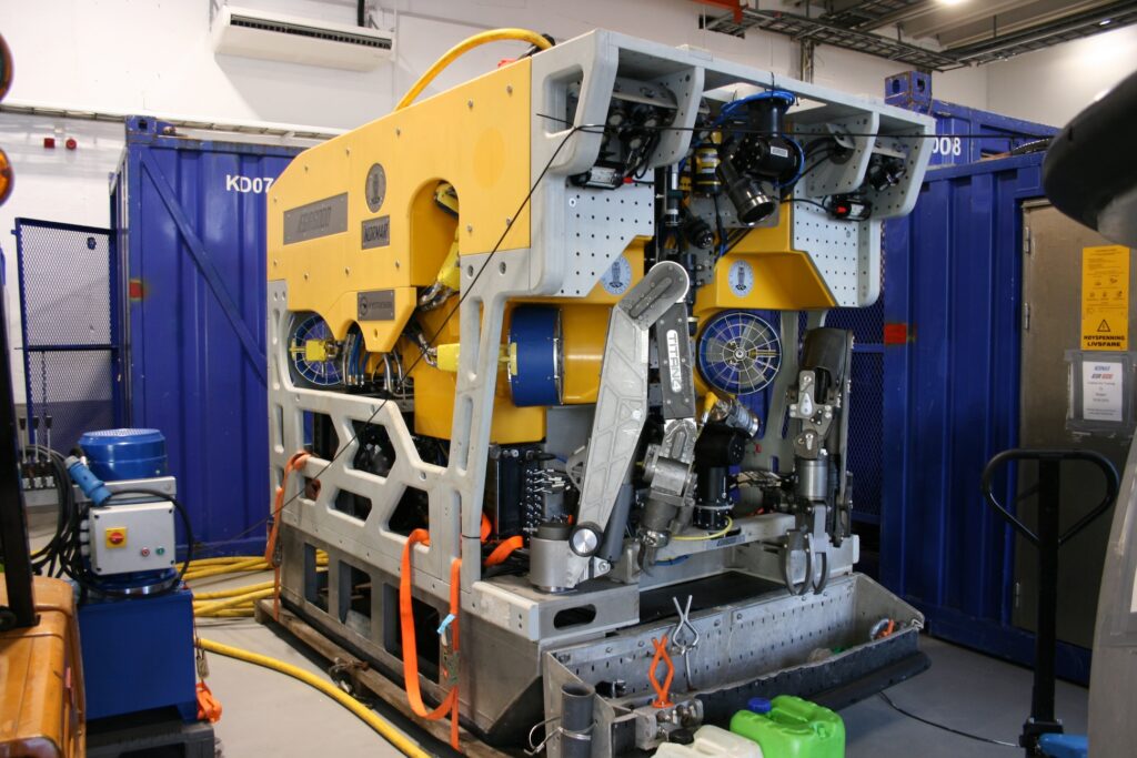 Remotely Operated Underwater Vehicle ROV (Stephen Outten)